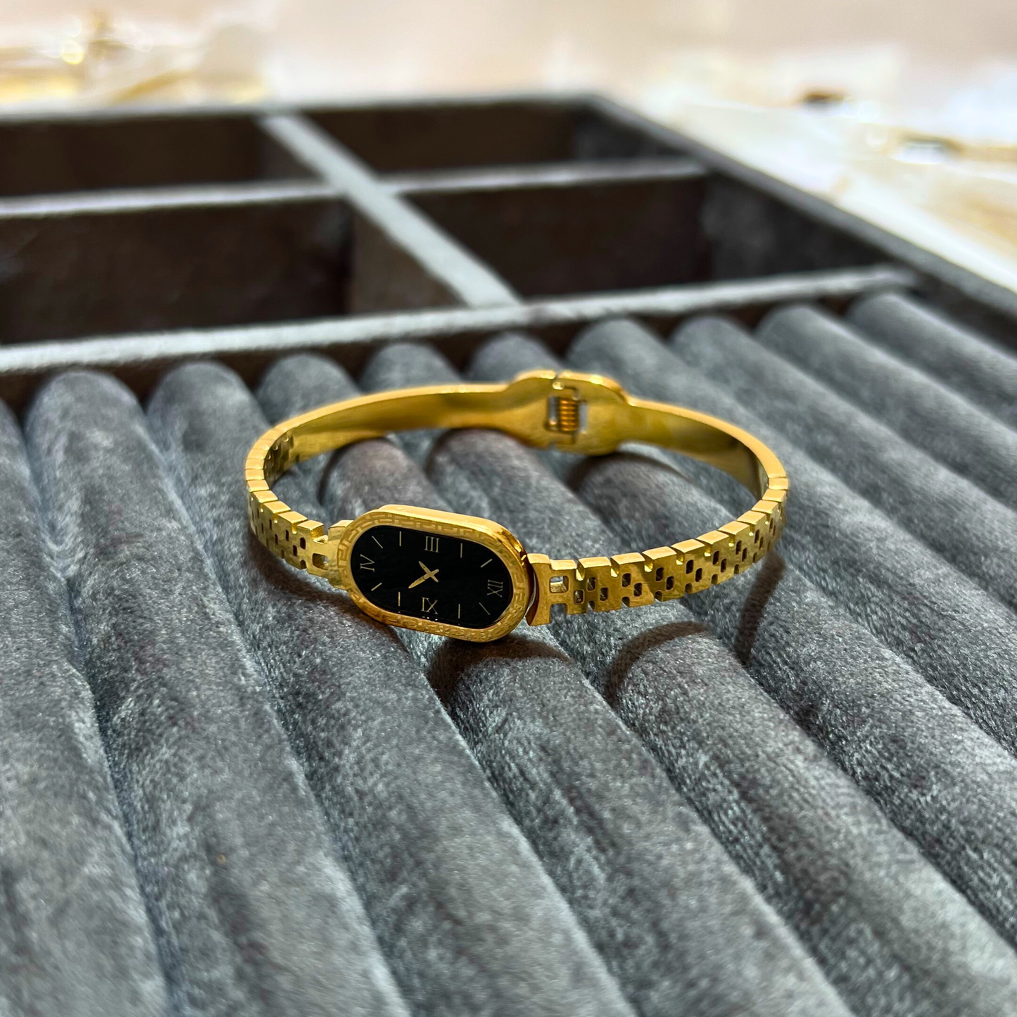 Stainless Steel Watch-Style Cuff | Waterproof & Anti-Tarnish