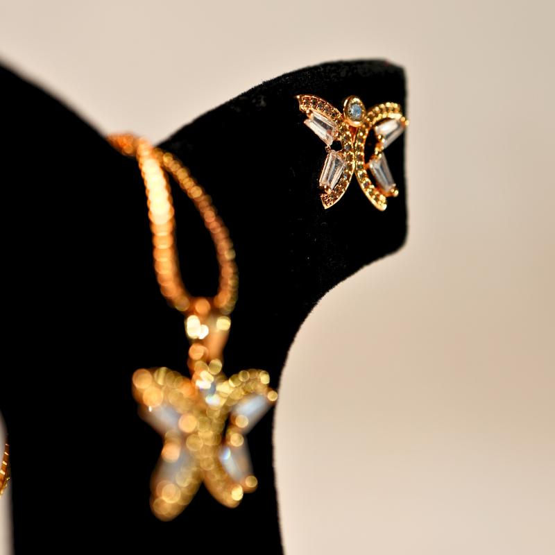 Sparkling Butterfly Set - Golden Necklace & Earrings