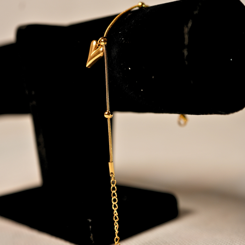 Love Link Bracelet - Golden Heart